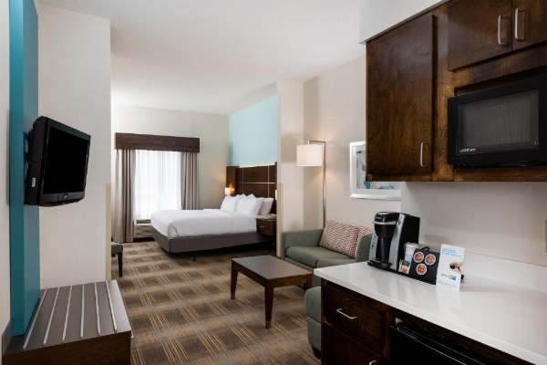 Holiday Inn Express Hotel & Suites Grenada image 23