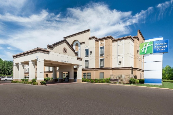 Holiday Inn Express Hotel & Suites Grenada image 5